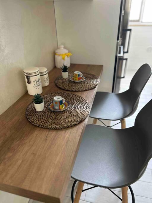 Apartamento La Dimora Di Enea Bríndisi Exterior foto
