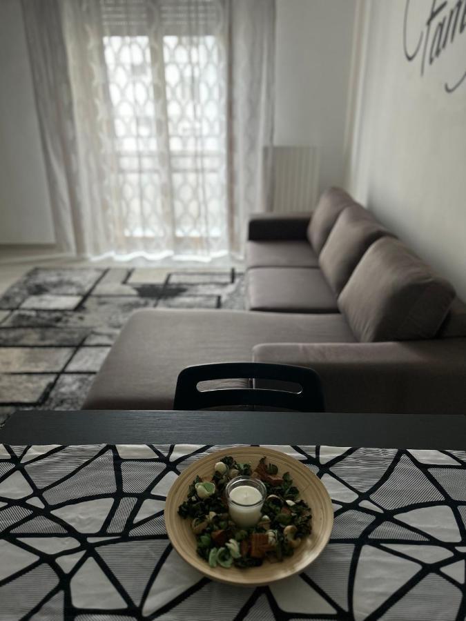 Apartamento La Dimora Di Enea Bríndisi Exterior foto